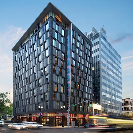 Moxy Portland Downtown-3