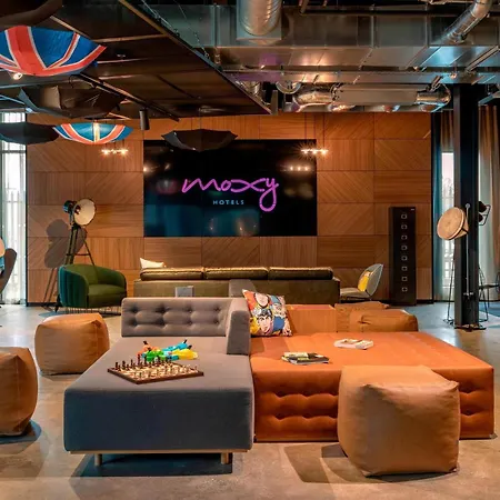 Moxy London Heathrow Airport-2