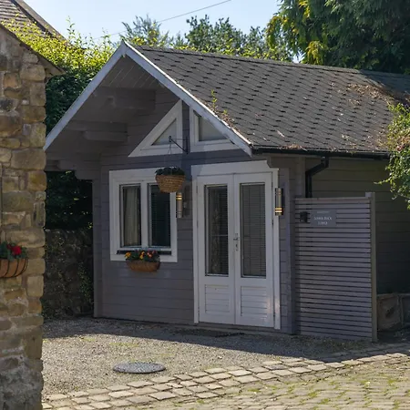 The Lower Buck Inn-2
