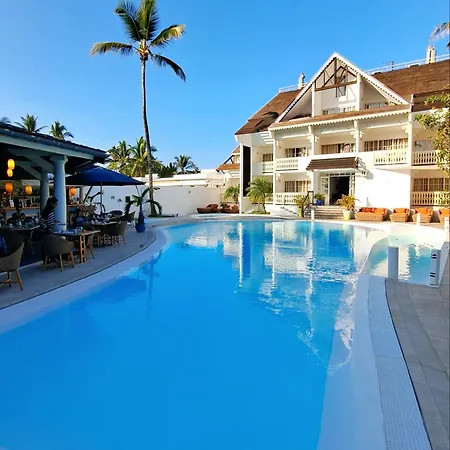 Le Nautile Beachfront-2