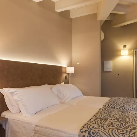 La Grotta Hotel-3