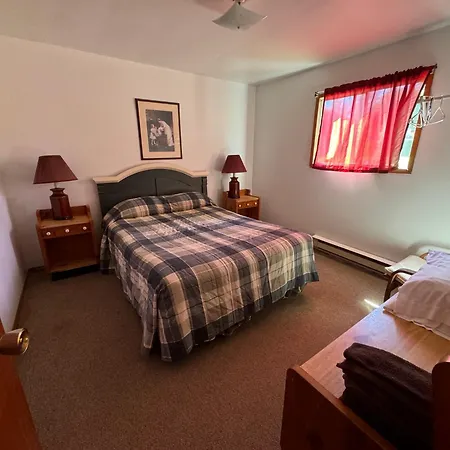 The Fundy Rocks Resort-2