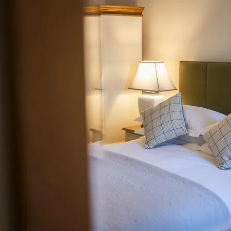 Black Bull Hotel-3