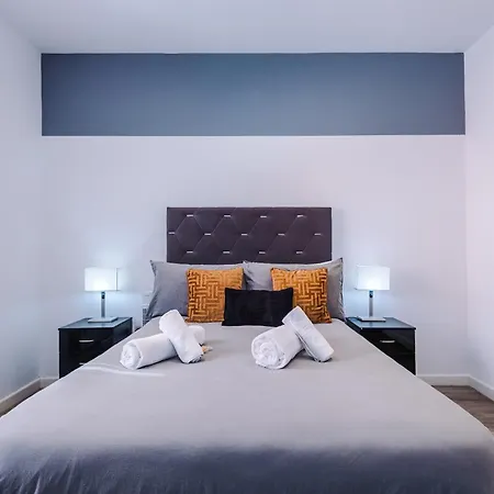 The Seven Suites Liverpool-2
