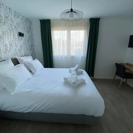 C La Suite-2