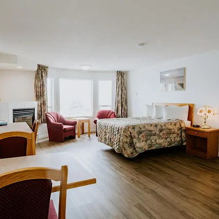 Western Budget Plus Mosaic Suites-2