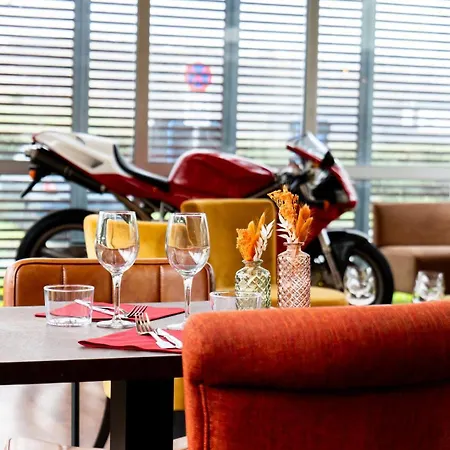 Hotel Les Genets Bayonne-2
