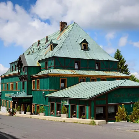 Hotel Zeleny Dum-2