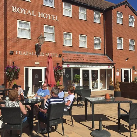 Royal Hotel-2