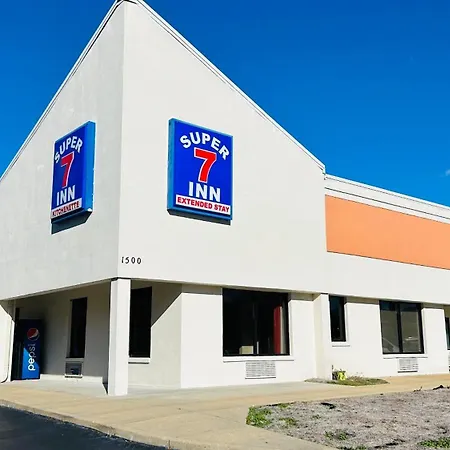 Super 7 Inn Tupelo-2