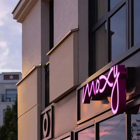 Moxy Paris Clamart-3