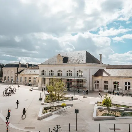 Beelodge Hotel Blois Centre-3