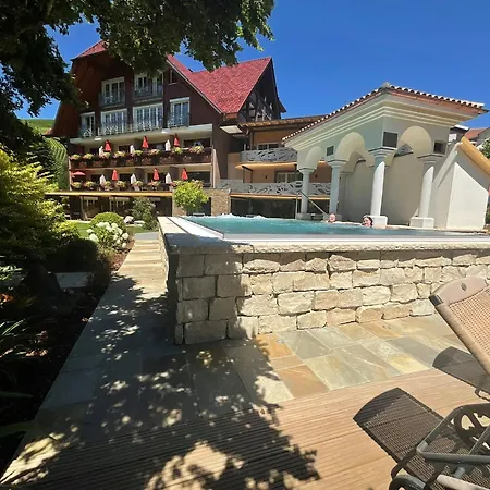 Hotel Rebstock Durbach-3