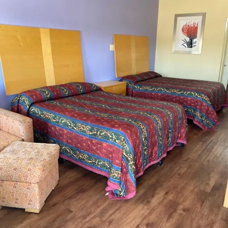 Relax Inn & Suites-2