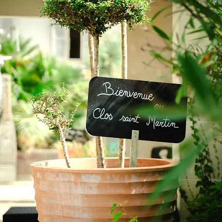 Le Clos Saint-Martin Hotel & Spa-3