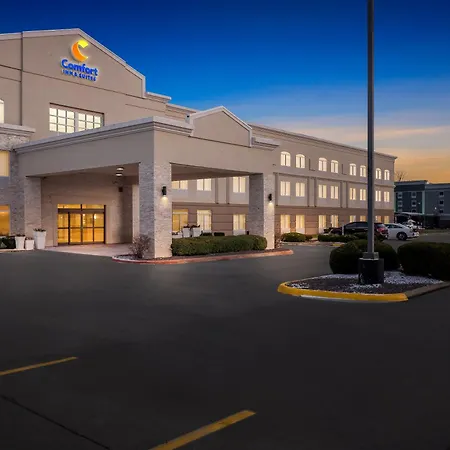 Comfort Inn & Suites Decatur-Forsyth-3