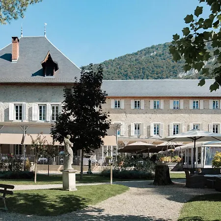Chateau Des Comtes De Challes-3