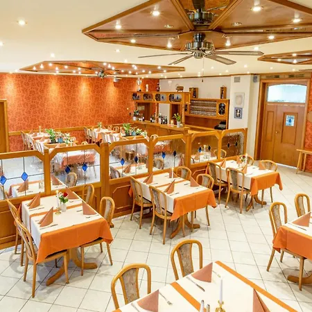 Hotel Restaurant Zur Neroburg-2