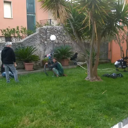 Residence Villa Carmen fronte mare a 50 mt-3