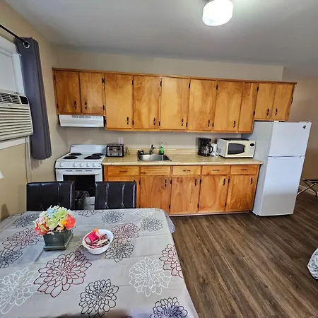 Fair Isle Motel & The Nest-3