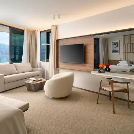 Grand Hotel View-2