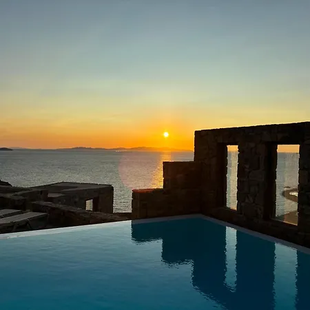 White Rock Suites & Villas-3
