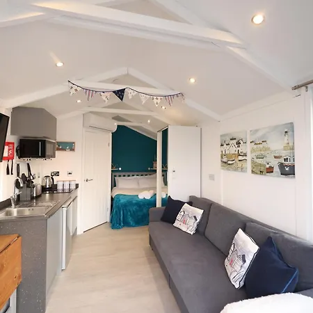 Mercury Yacht Harbour And Holiday Park-3