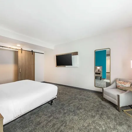 Comfort Suites Fort Myers East I-75-2