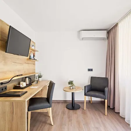 Best Western Hotel Favorit-3