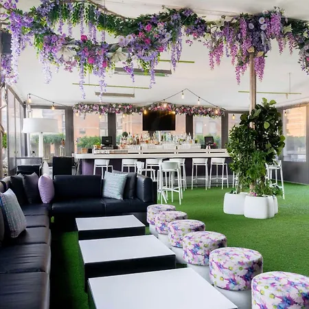 Yotel New York Times Square-3