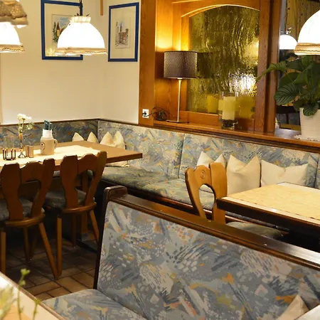 Hotel-Gasthof Zur Rose-2