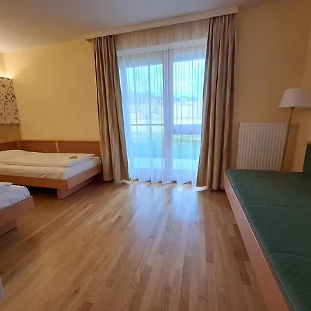 Jufa Hotel Stubenbergsee-3