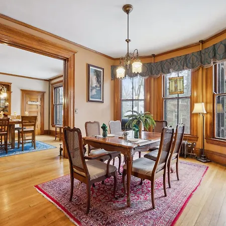 Historic District Bnb-2