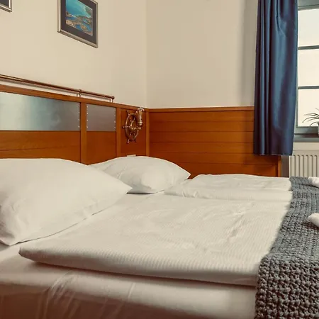 Hiddenseer Hotel-3