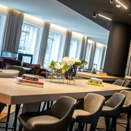 Renaissance Brussels Hotel-3