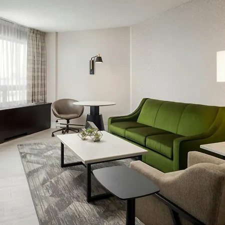 Sheraton Montreal Airport Hotel-3