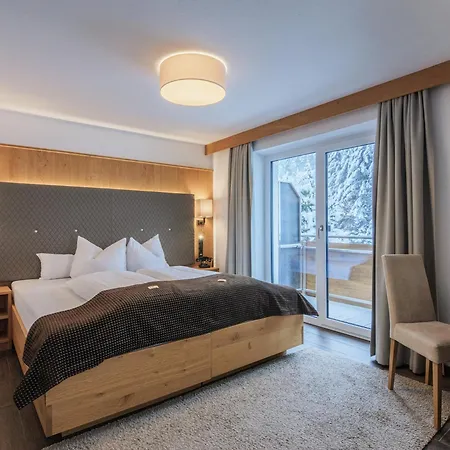 Hotel Victoria - Adults Only Bar & Breakfast-2
