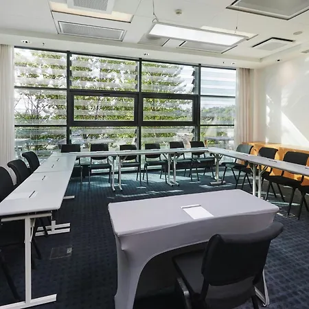 Courtyard By Marriott Gdynia Waterfront-3