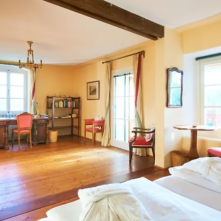 Hotel Landsitz Pichlschloss-2