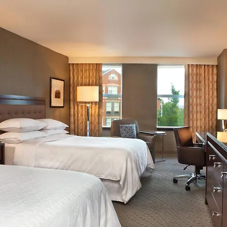 Sheraton Portsmouth Harborside Hotel-3