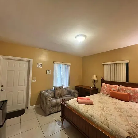 Royal Poinciana Stay-2