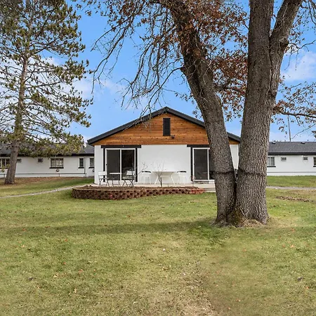 The Windmoor Lodge-3