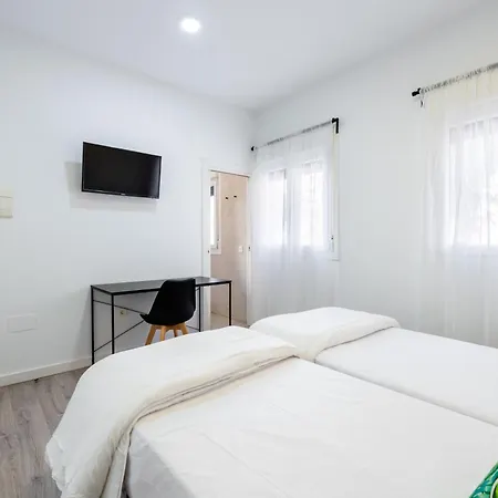 Bf Rooms Almeria Centro-3