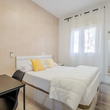 Bf Rooms Almeria Centro-2