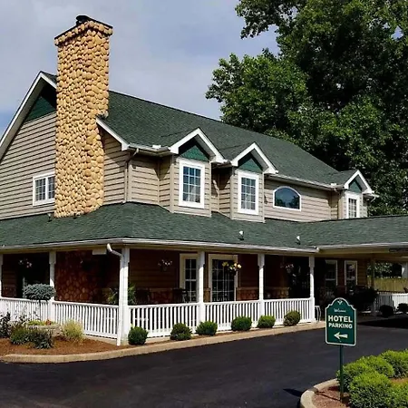 Hearthstone Inn & Suites-3