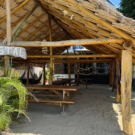 Hostel Beach House-2