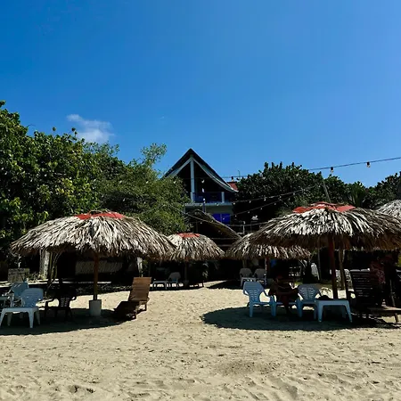 Hostel Beach House-2