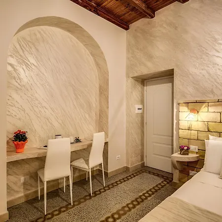 Colosseo Accomodation Room Guest House-2