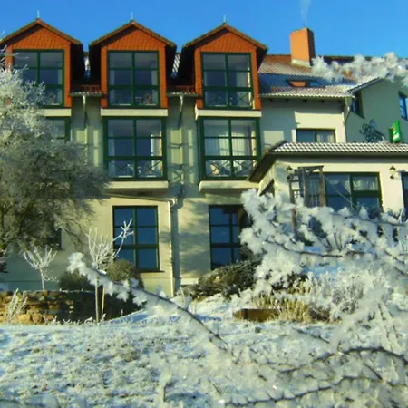 Landhotel Burgenblick Garni & Tagungshotel-2