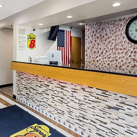 Super 8 By Wyndham Pittsburgh/Monroeville-2